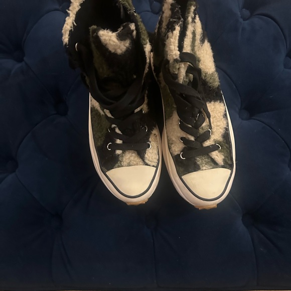 Steve Maiden Camouflage High-Top Sneakers - Picture 3 of 11